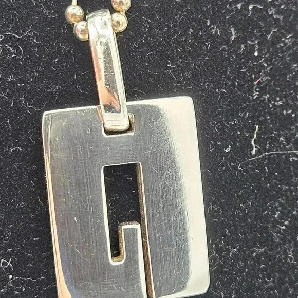 Gucci Wide  Band Ring & G Motif Pendant - Picture 6 of 14